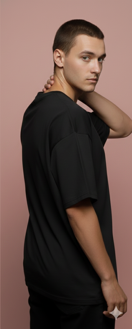 ULTIMATE ONE PIECE GEAR GRAPHIC PRINT OVERSIZED T-SHIRT - BLACK