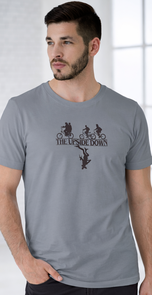 THE UPSIDE DOWN | STRANGER THINGS GRAPHIC PRINTED REGULAR FIT TSHIRT